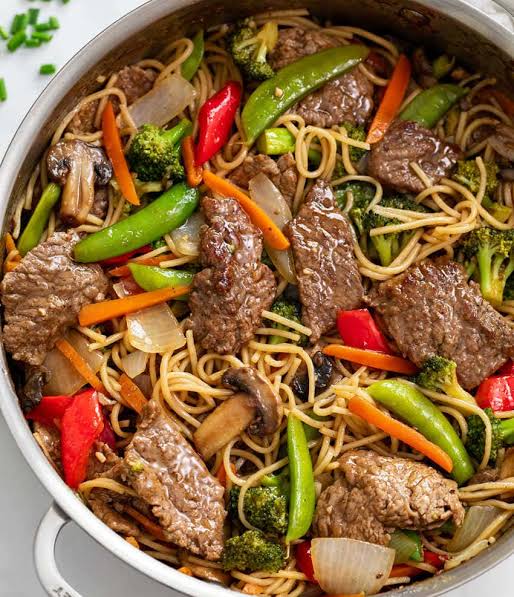 BEEF STIR FRY PASTA